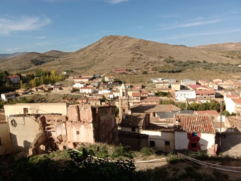 Castillo de Jarque: A Gothic Hilltop Fortress in Spain 4 Castillo de Jarque