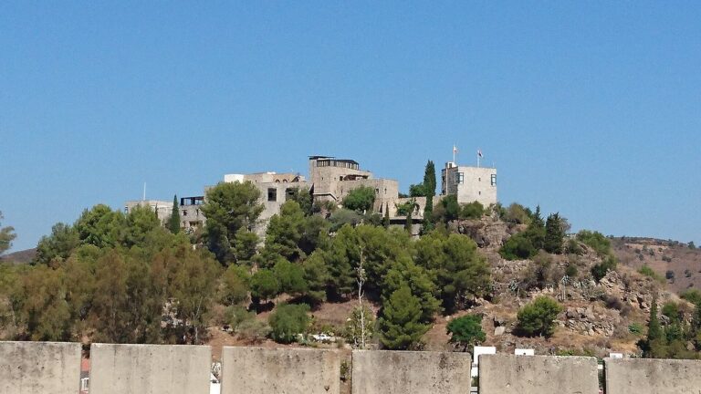 Castillo de La Villeta: The Historic Fortress of Monda, Spain