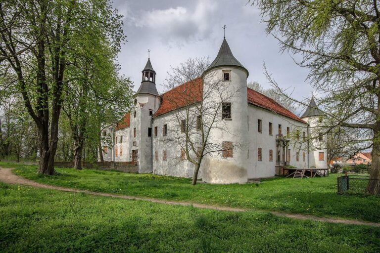 Chobienia Castle: A Renaissance Castle in Poland