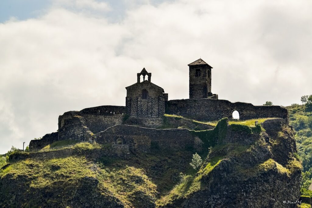 Château de Saint-Ilpize