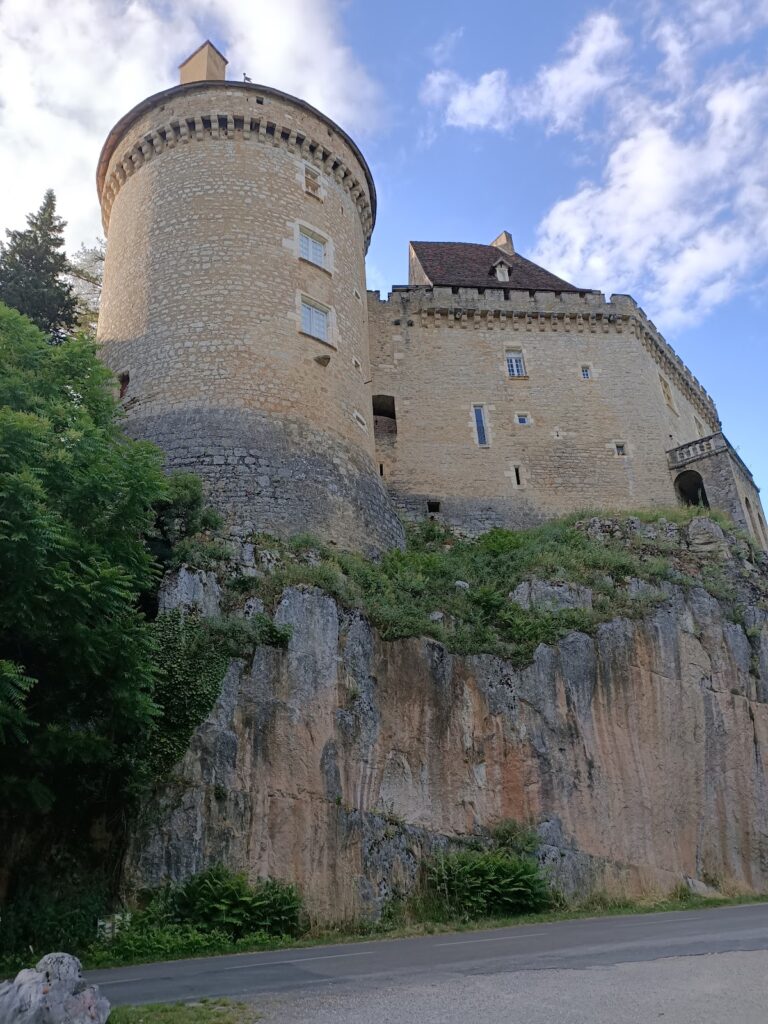 Château de Cabrerets: A Historic Castle in Cabrerets, France
