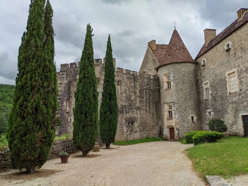 Château de Cabrerets: A Historic Château in France 2 Château de Cabrerets