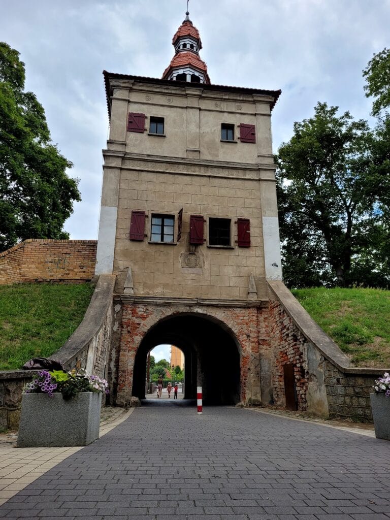 Castle in Zbąszyń: A Fortified Palace Residence in Poland