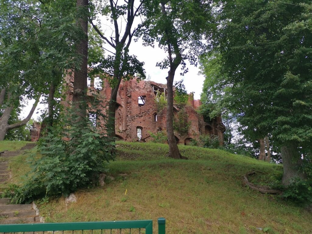 Dobra Castle