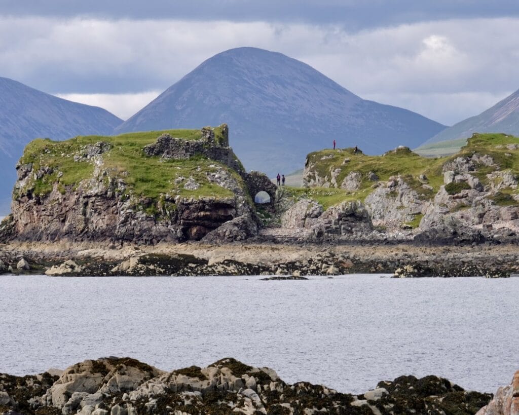 Dunscaith Castle: A Medieval Stronghold on the Isle of Skye 3 Dunscaith Castle