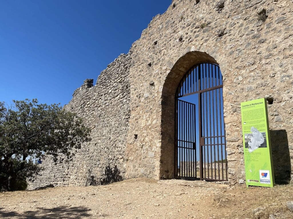 Castellas de Montpeyroux: A Medieval Fortress in France 4 Castellas de Montpeyroux