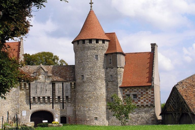 Château de Hattonchâtel: A Fortified Bishops’ Stronghold in France