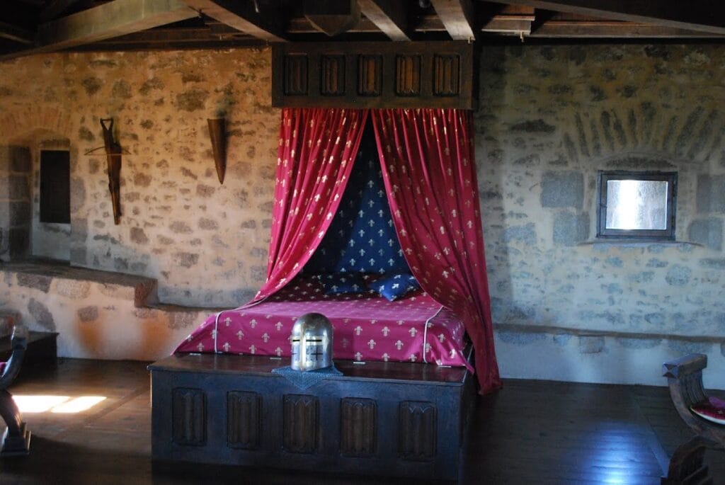 Château de Tennessus: A Historic Estate and Former Prison in France 4 Château de Tennessus