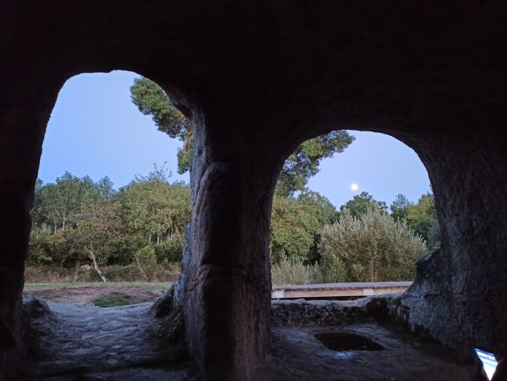 Rock carved hermitage of San Vicente, Vado de Cervera