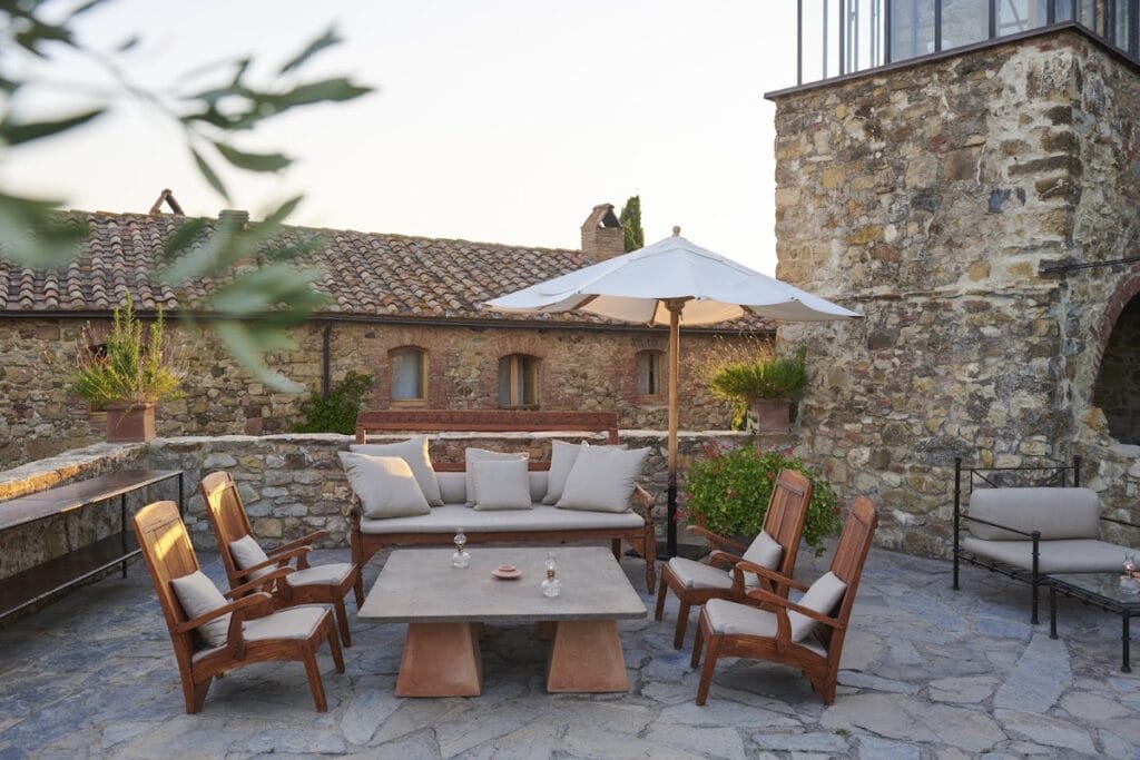 Vicarello Castle: A Medieval Defensive Complex in Tuscany 4 Castello di Vicarello