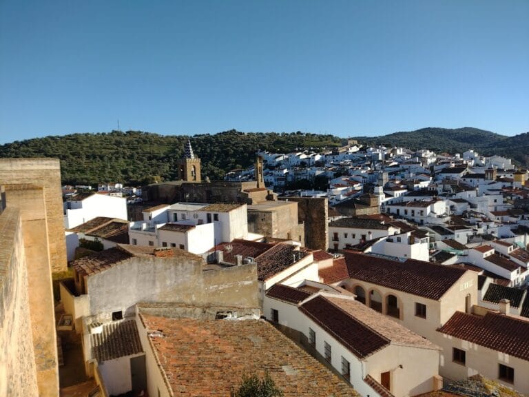 Castle of Aroche: A Frontier Fortress in Huelva, Spain