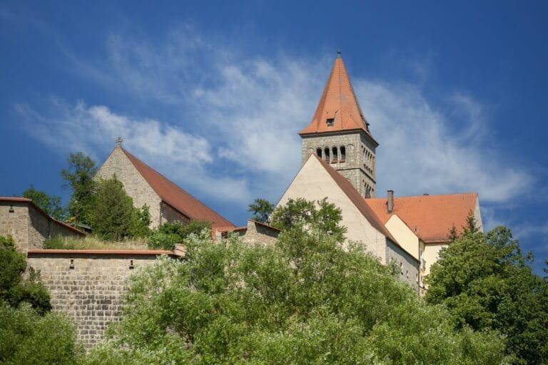 Klosterburg Kastl: A Historic Fortress and Monastery in Bavaria