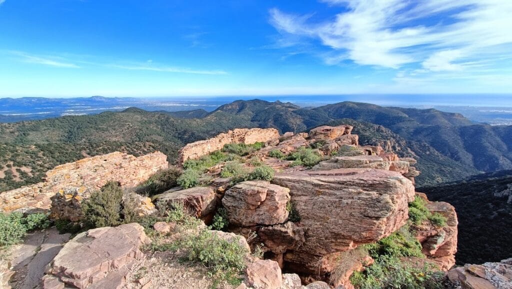 Castle of Castro: A Historic Fortress in Alfondeguilla, Spain 7 Castle of Castro