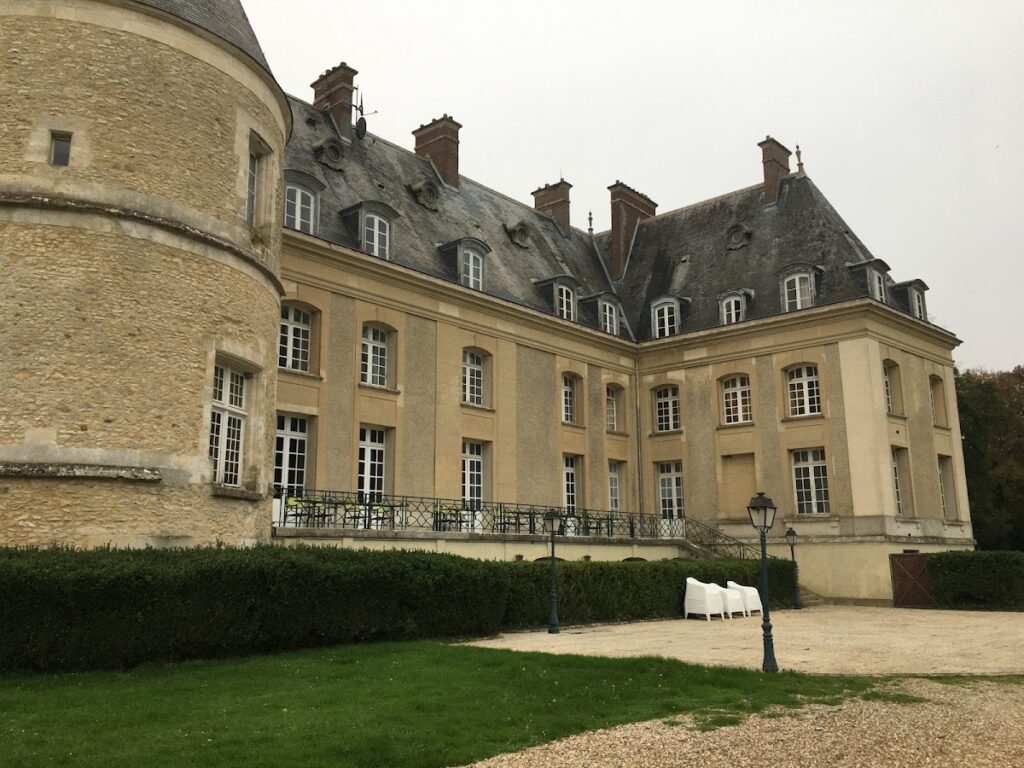 Château de Bertichères: A Renaissance Estate in Chaumont-en-Vexin, France 6 Château de Bertichères