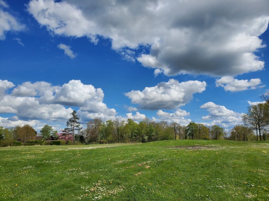 Château de Bertichères: A Renaissance Estate in Chaumont-en-Vexin, France 9 Château de Bertichères