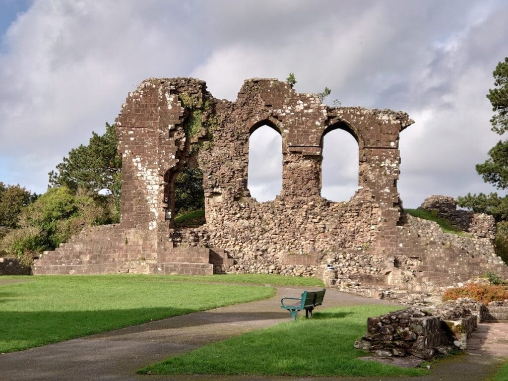 Egremont Castle: A Norman Fortress in Cumbria 2 Egremont Castle