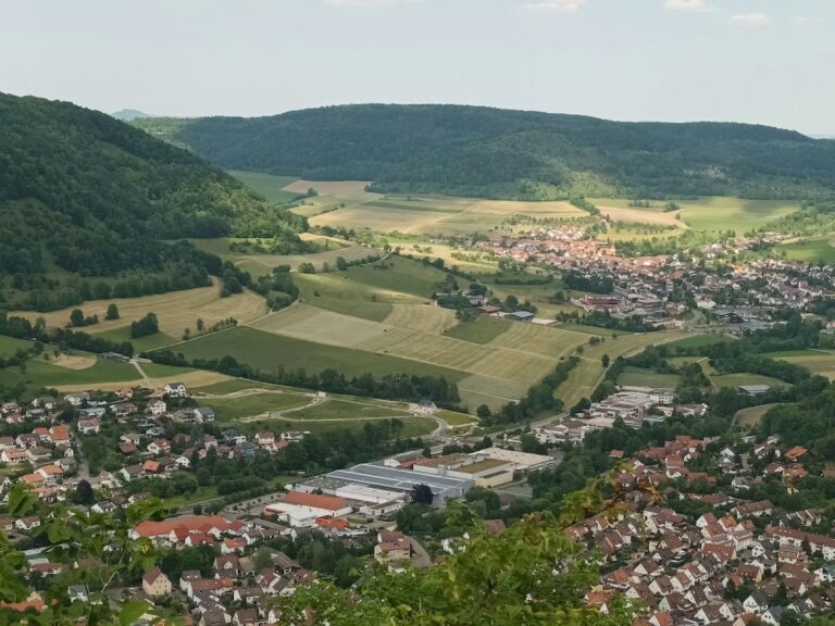 Burgruine Berneck: A Medieval Hilltop Fortress in Germany
