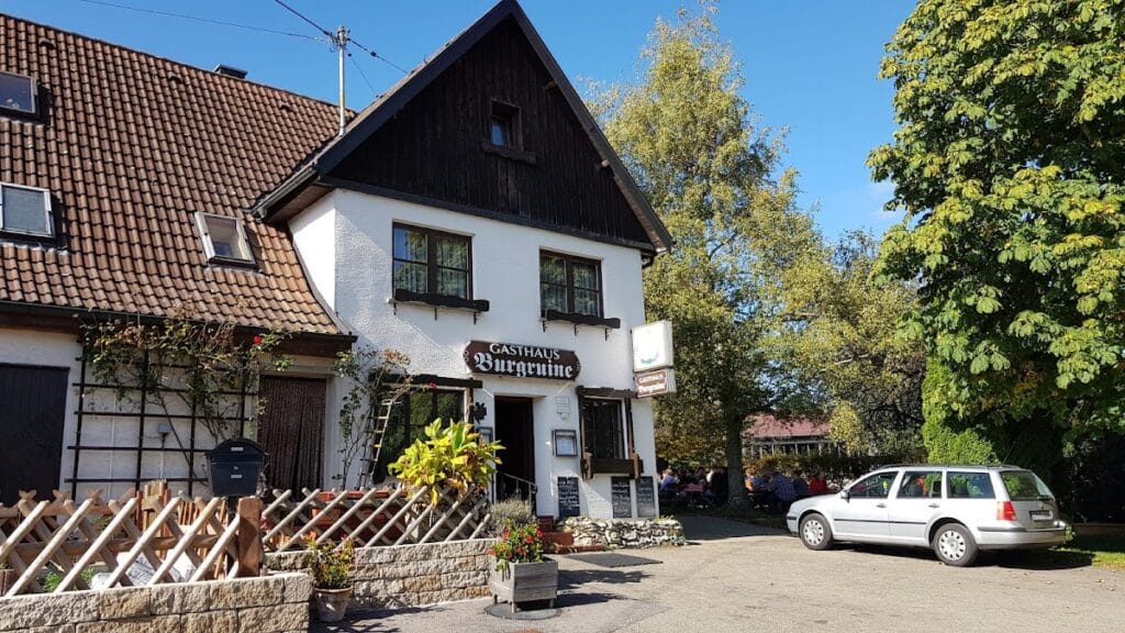Burgruine Berneck: A Medieval Hilltop Fortress in Germany 7 Burgruine Berneck mit Buschelkapelle (Deggingen)