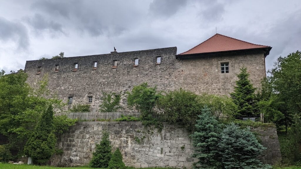 Burg Gruttenstein: A Medieval Administrative and Defensive Castle in Germany 4 Burg Gruttenstein