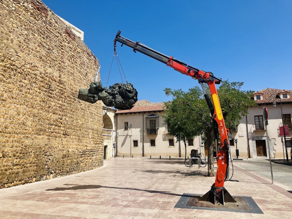 Castillo de León: A Historic Fortress and Archive in León, Spain 9 Castillo de León