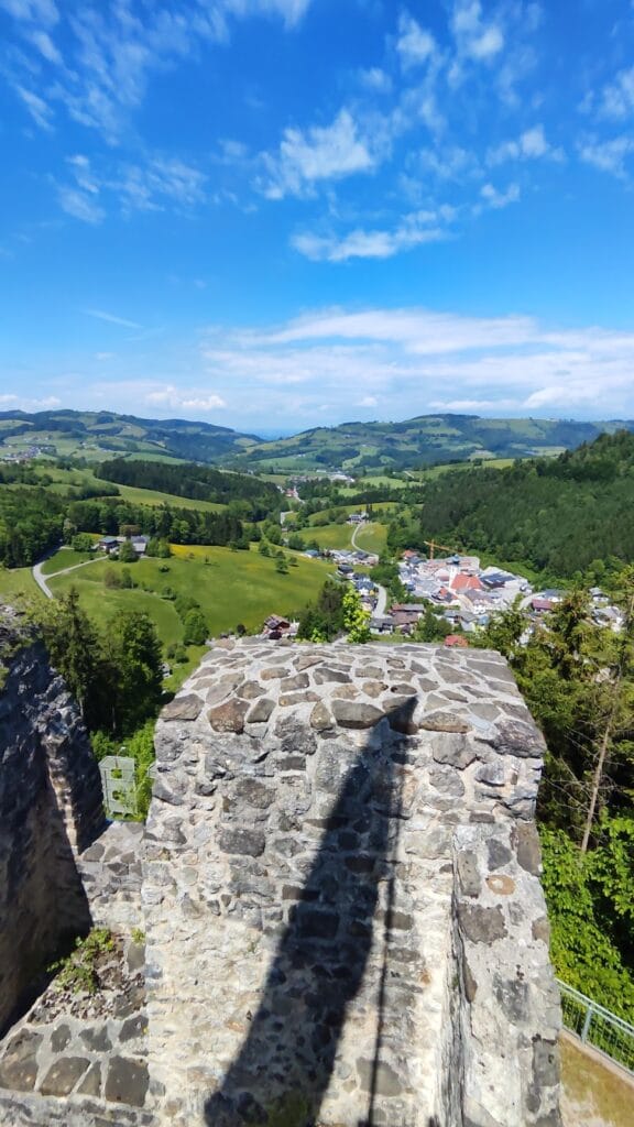 Burg Reinsberg: A Medieval Hilltop Castle and Cultural Arena in Austria 4 Burg Reinsberg