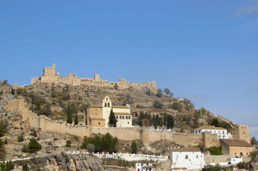 Castillo de Moclín: A Nasrid Frontier Fortress in Spain 1 Castillo de Moclín