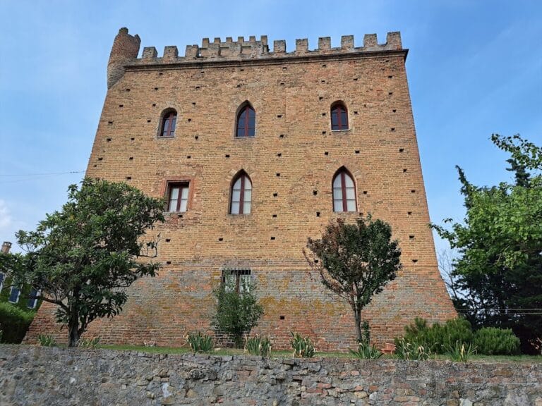 Nazzano Castle: A Medieval Fortress in Rivanazzano Terme, Italy