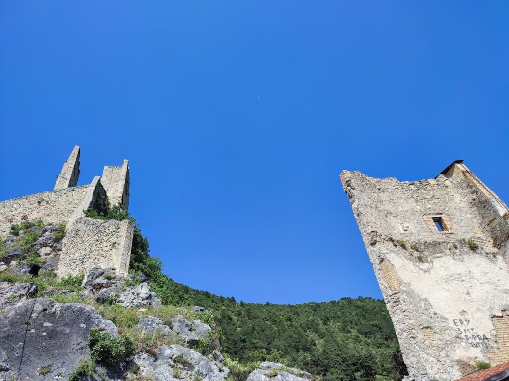 Castello di Roccacasale