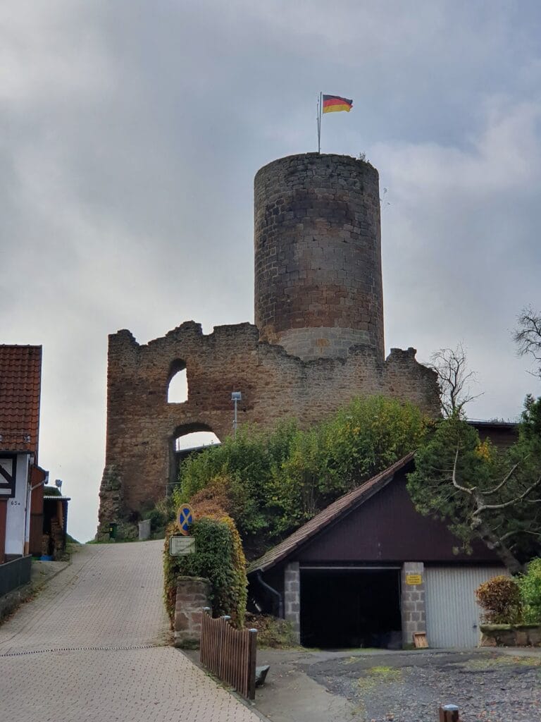 Burg Mellnau: A Medieval Hilltop Castle Ruin in Germany 3 Burg Mellnau