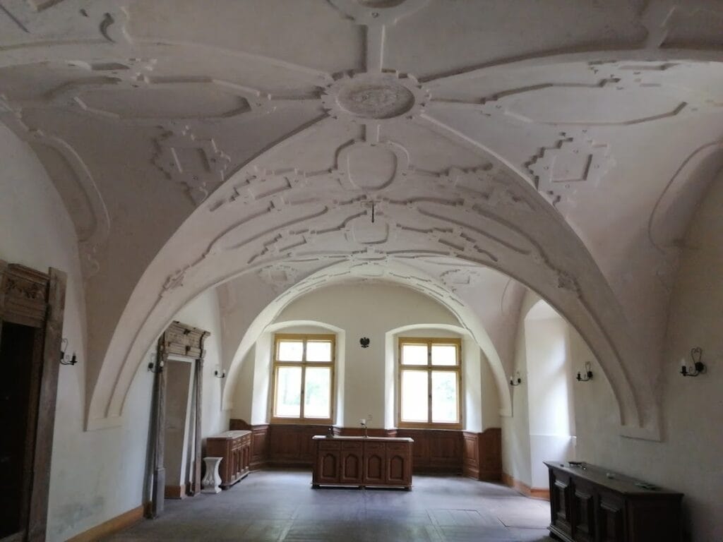 Broniszów Castle: A Medieval Castle and Renaissance Residence in Poland 4 Broniszów Castle
