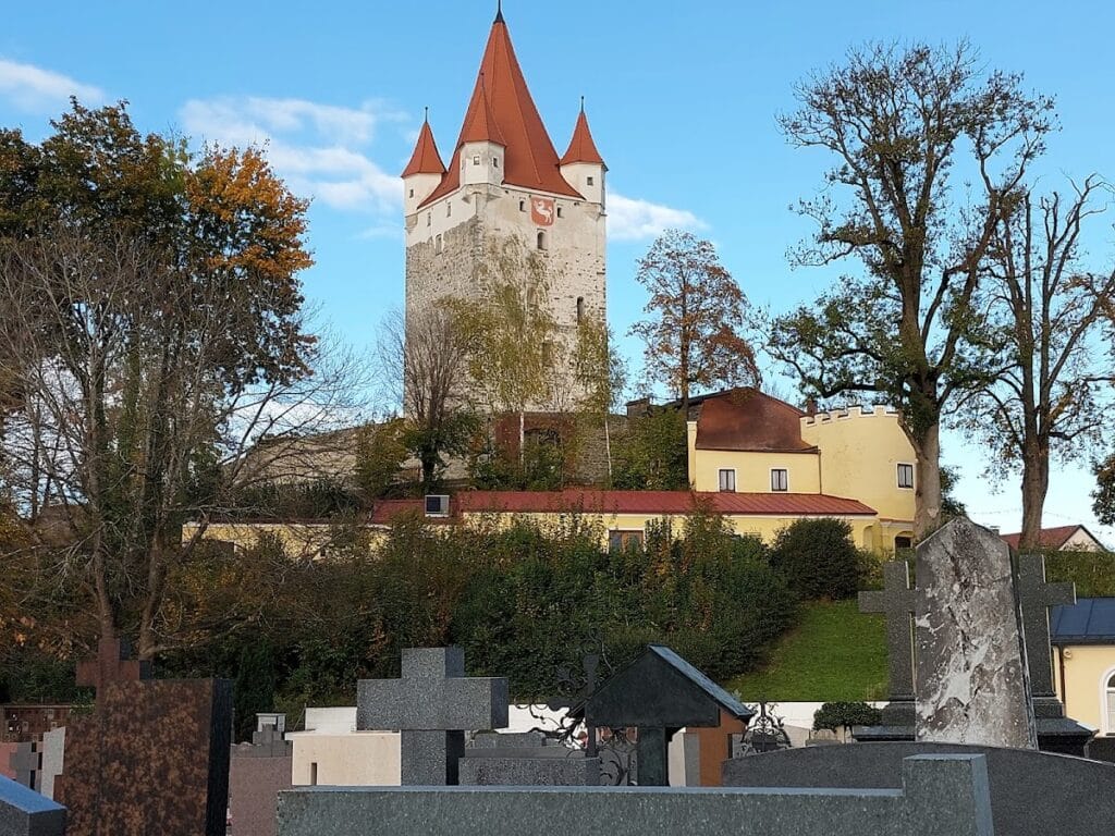 Burg Haag: A Medieval Castle Ruin in Upper Bavaria 2 Burg Haag