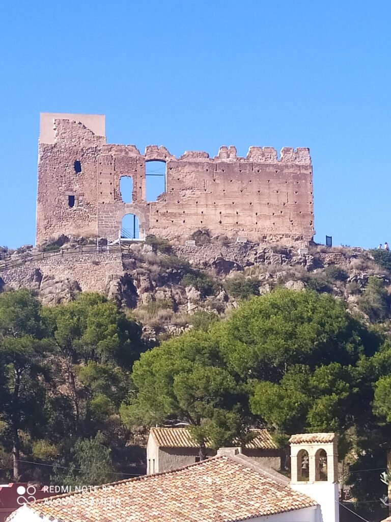 Castillo de Beselga: A Historic Fortress in Estivella, Spain