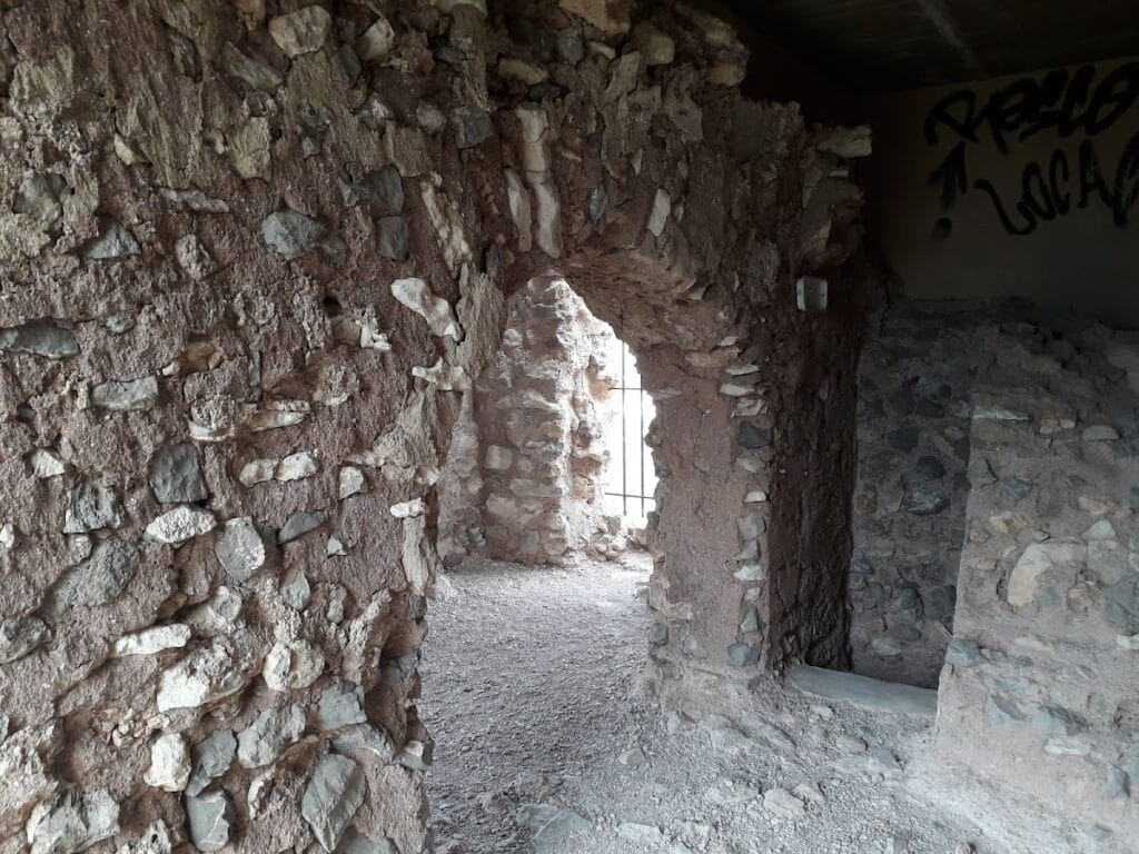 Castillo de Beselga: An Almohad Fortification and Christian Castle-Palace in Spain 4 Castillo de Beselga