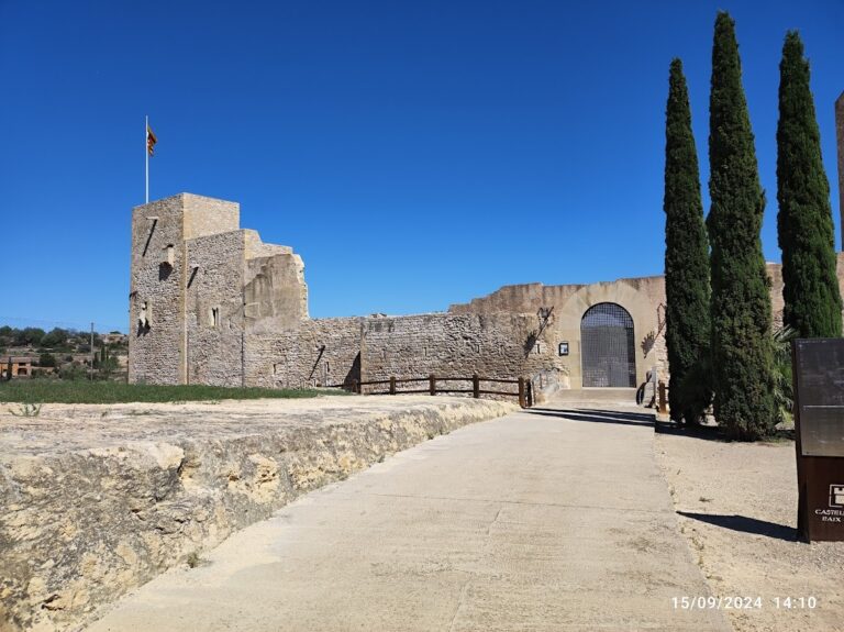 Castell del Catllar: A Historic Fortified Site in El Catllar, Spain