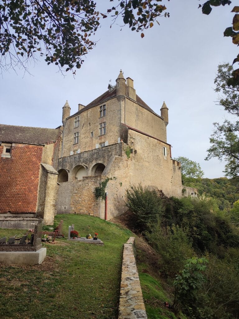 Château de Frontenay: A Fortified Castle in France 2 Château de Frontenay