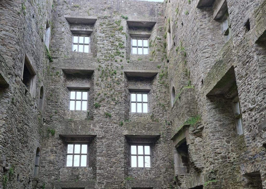 Kanturk Castle: A Tudor Fortified House in Ireland 2 Kanturk Castle