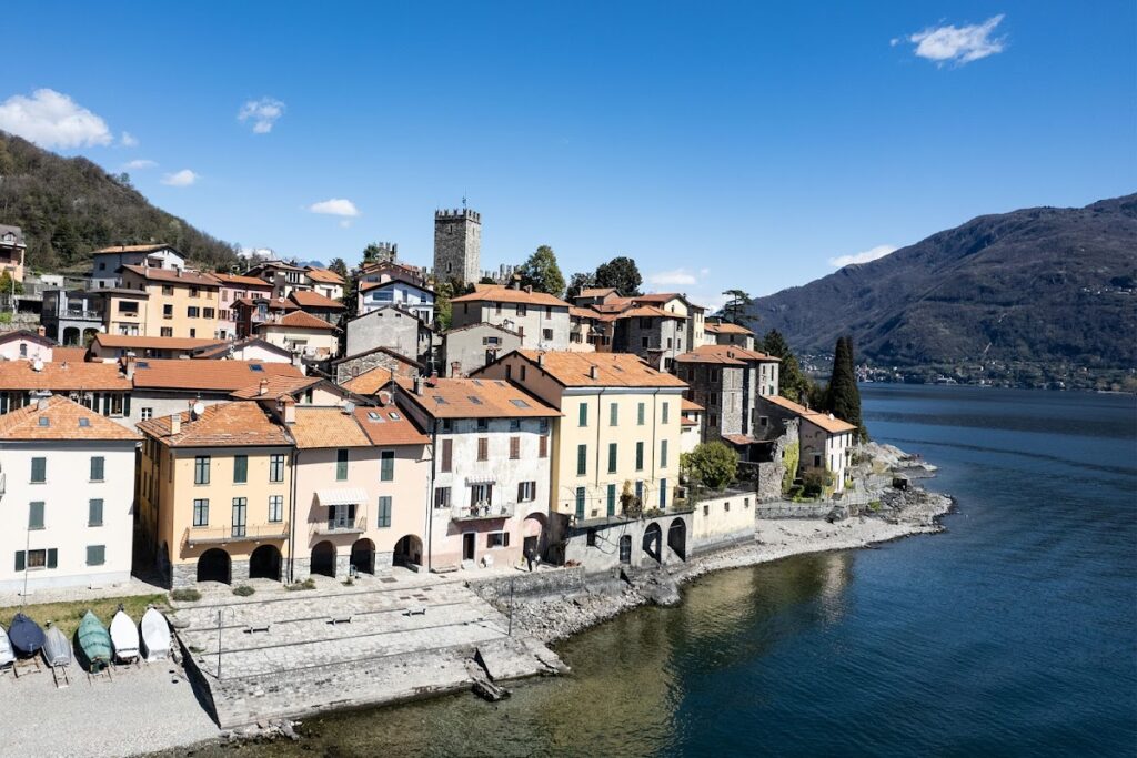Castello di Rezzonico: A Medieval Fortified Complex in Santa Maria Rezzonico, Italy 7 Castello di Rezzonico