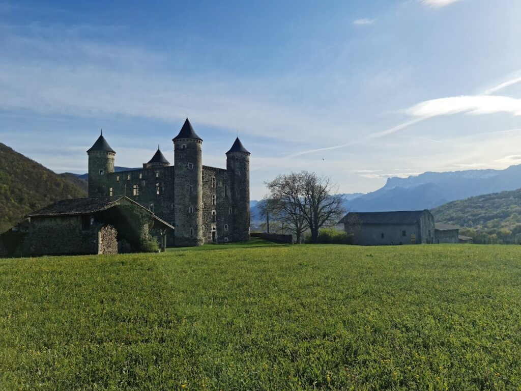 Château de Bon Repos: A Historic Renaissance Château in Jarrie, France 7 Château de Bon Repos