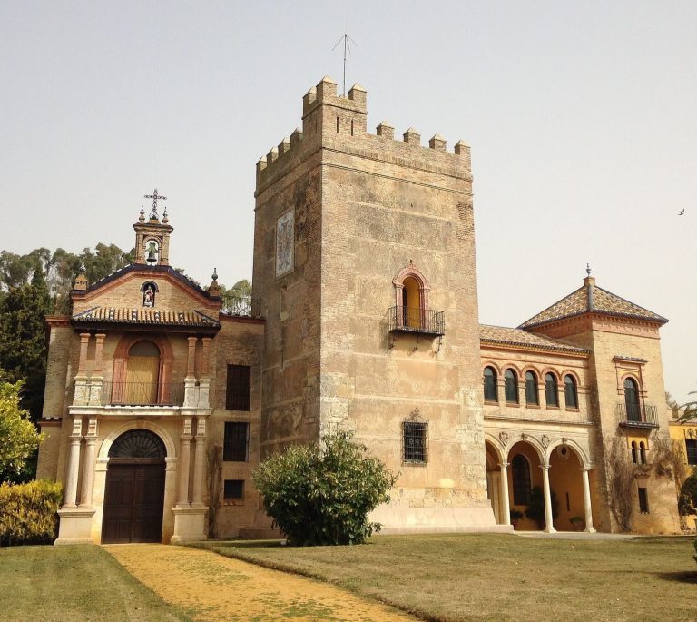 Castillo de La Monclova: A Medieval Castle and Ducal Residence in Spain