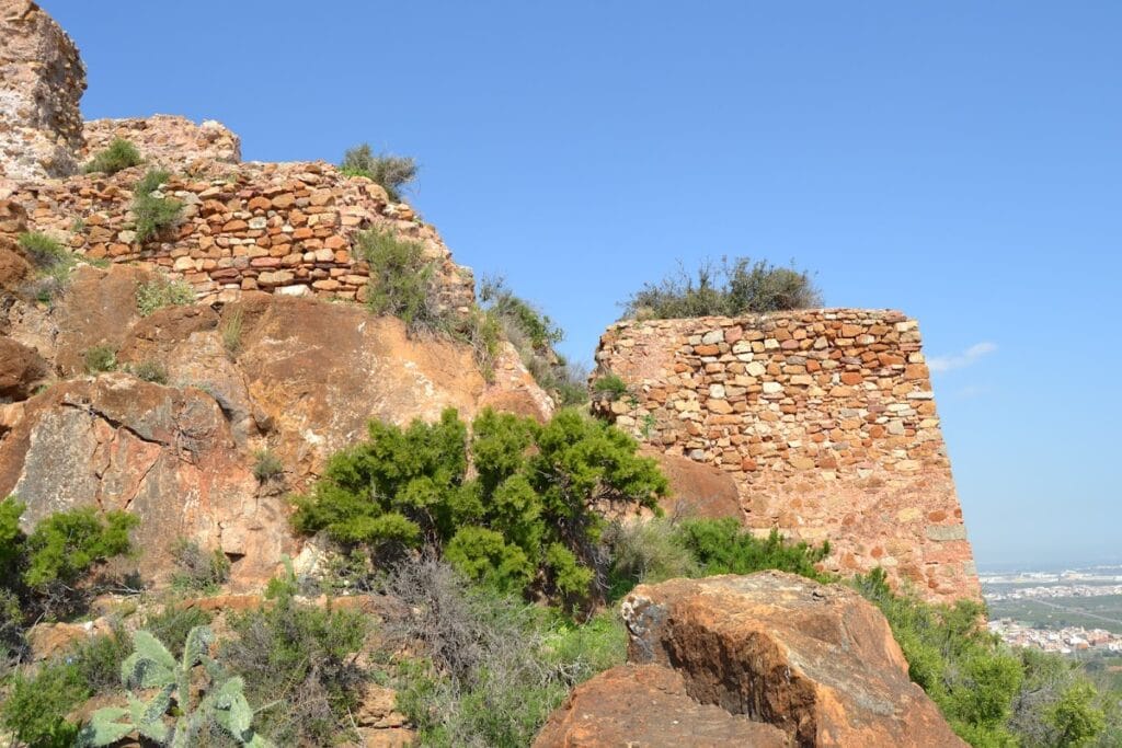 Almenara Castle: A Muslim Frontier Fortress in Spain 5 Almenara Castle