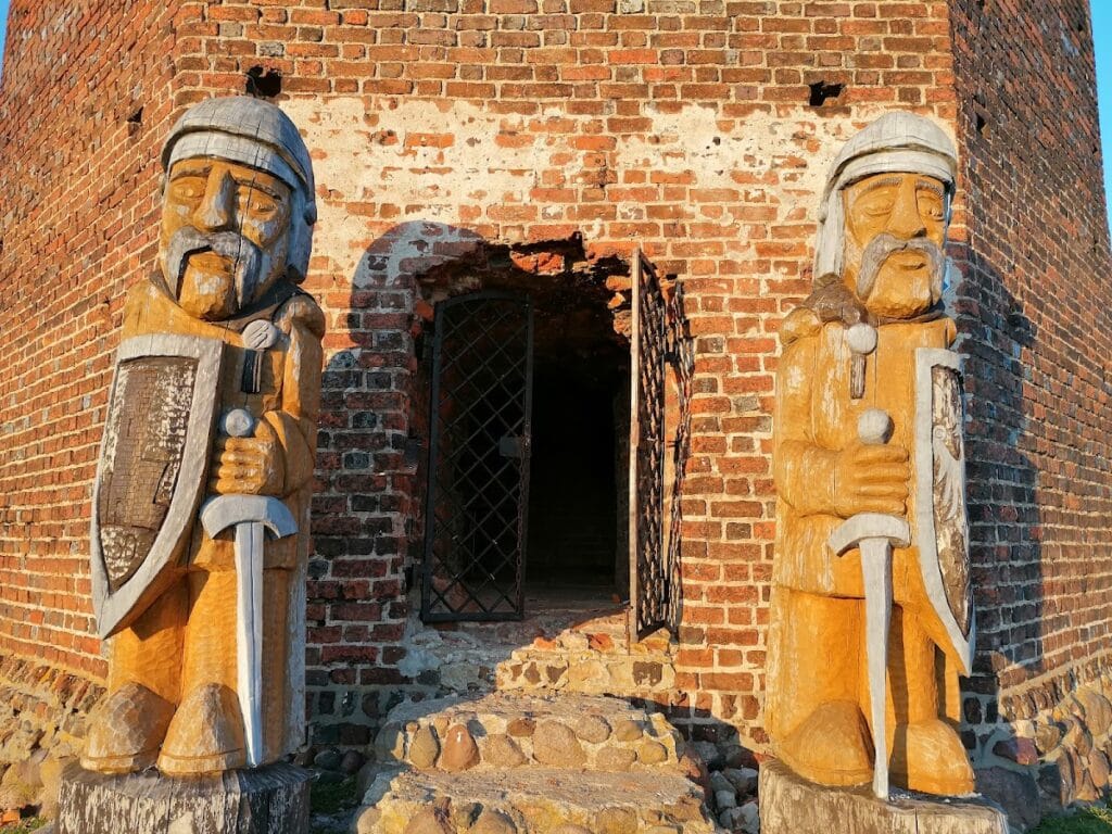 Podbolesławiec Castle: A Gothic Frontier Stronghold in Poland 2 Podbolesławiec Castle