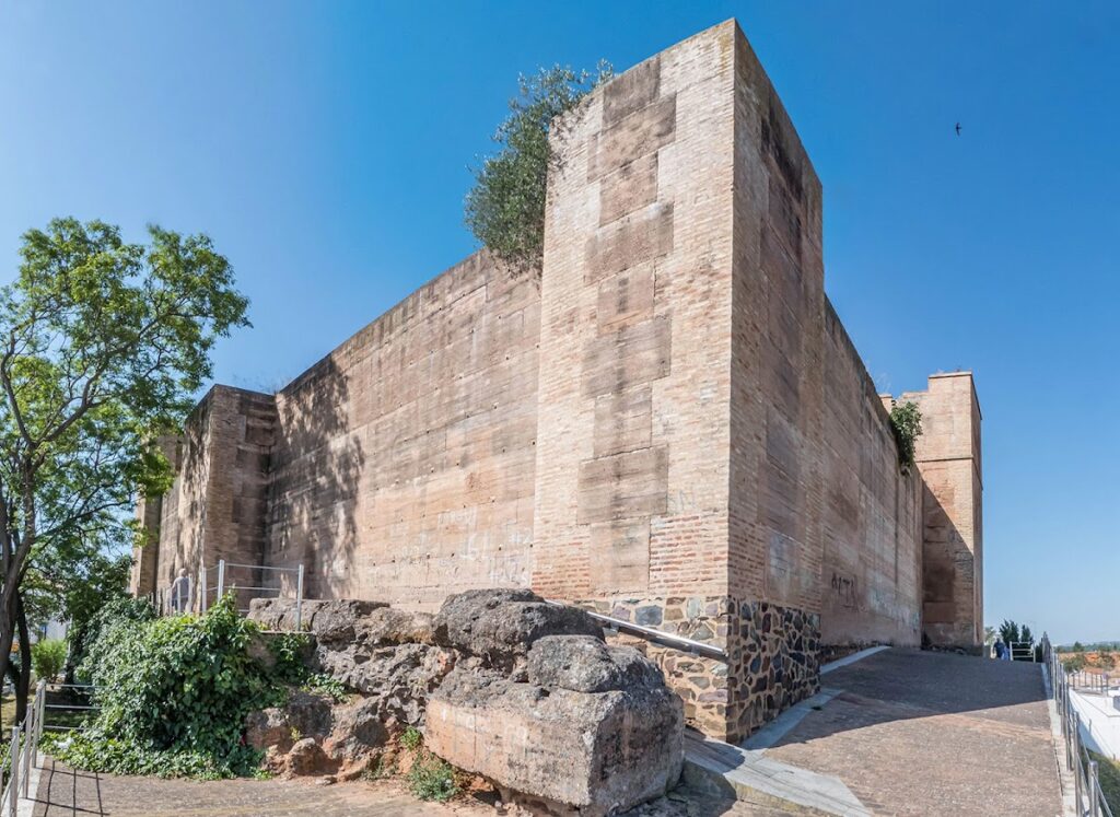 Castillo-fortaleza de los Zúñiga