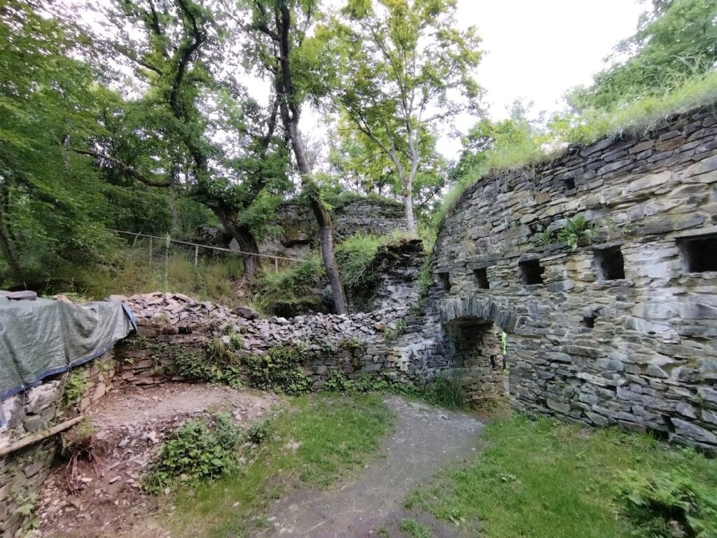 Jenčov Castle: A Small Gothic Royal Hunting Castle in Czechia 2 Jenčov Castle