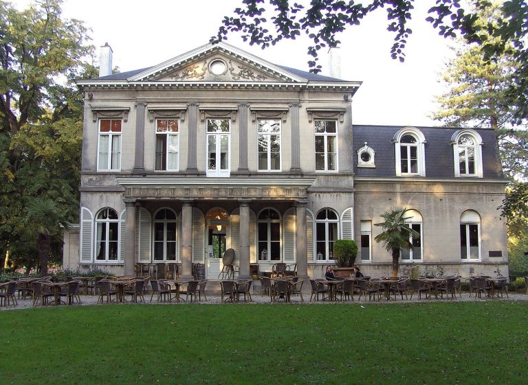 Kasteel Casier: A Neoclassical Estate in Waregem, Belgium