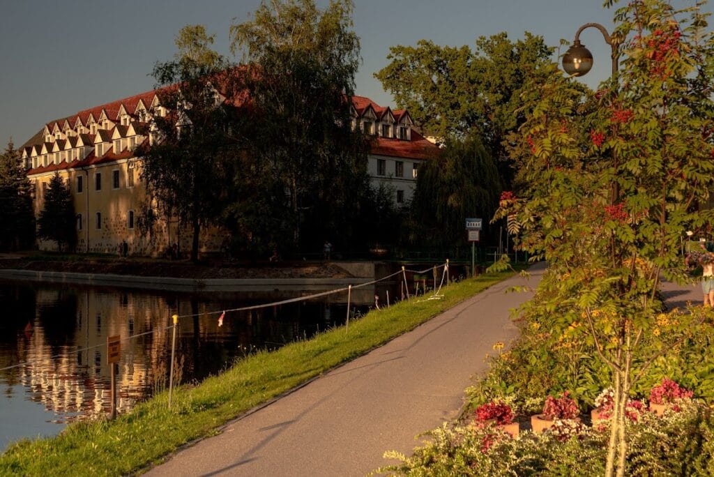 Węgorzewo Castle: A Teutonic Order Fortress in Poland 1 Węgorzewo Castle