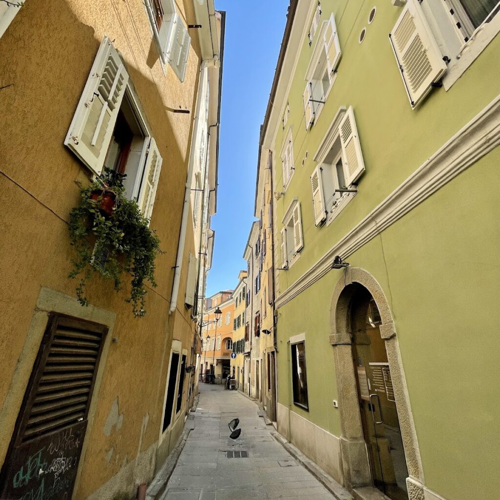 Muggia Castle: A Historic Fortress in Italy 9 Muggia Castle