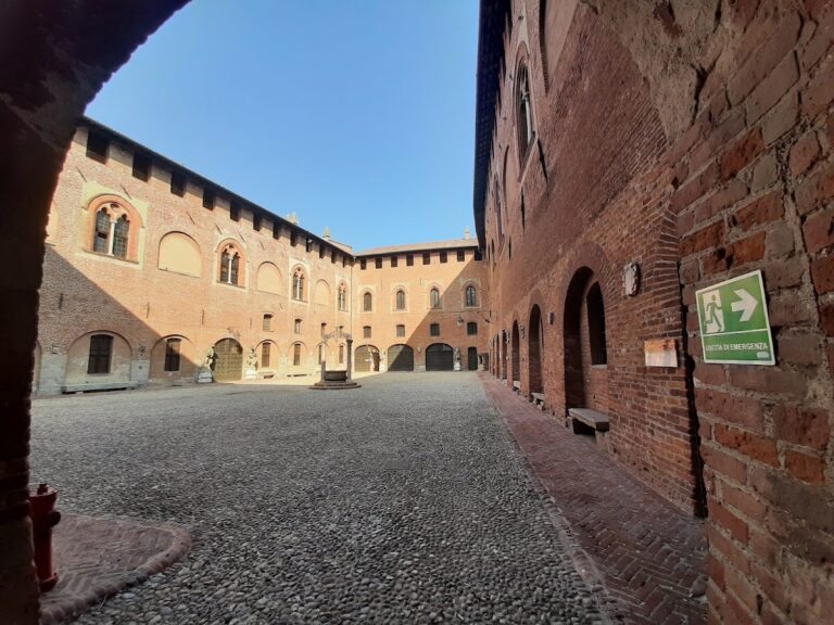 Attendolo Bolognini Castle: A Historic Fortress and Museum in Sant’Angelo Lodigiano, Italy