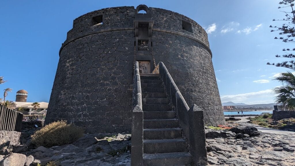 Castillo de Fuste: A Historic Defensive Tower in Fuerteventura, Spain 6 Castillo de Fuste