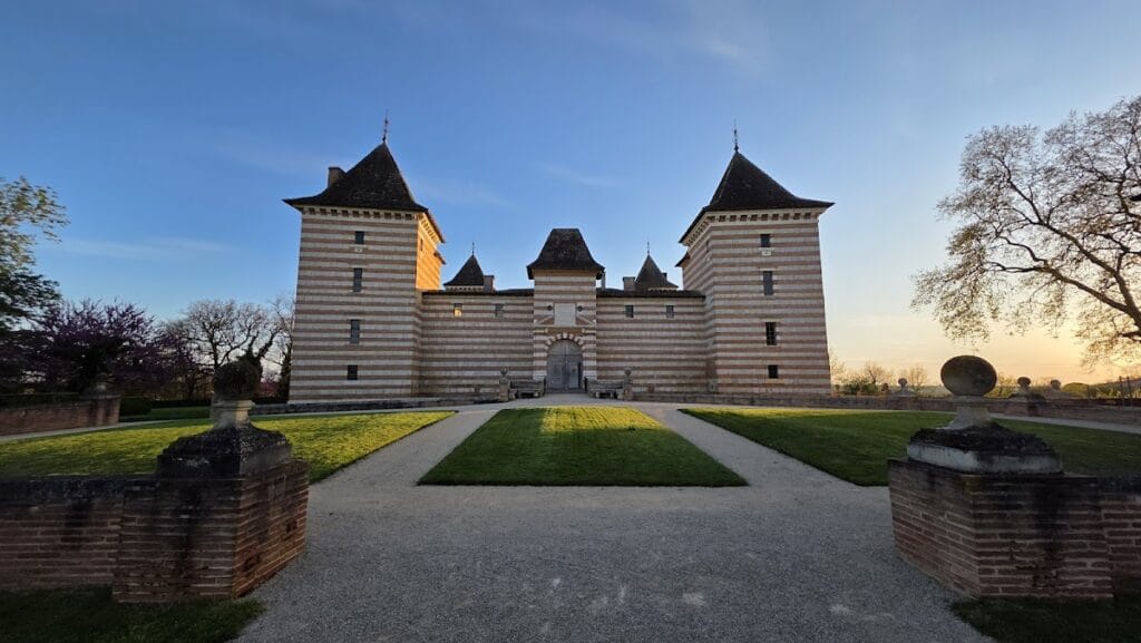 Château de Laréole: A French Renaissance Residence in France 2 Château de Laréole
