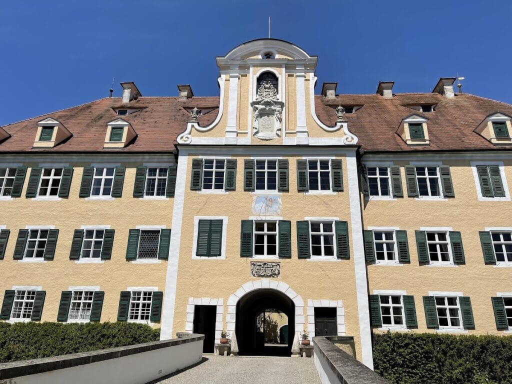 Wasserschloss Sandizell: An Ancestral Castle in Germany 1 Wasserschloss Sandizell